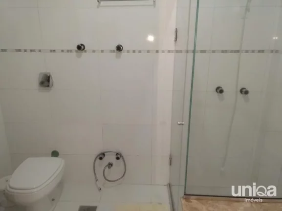 Imagem Casa 4 dormitórios (2 suítes), banheira de hidro, piscina, garagem