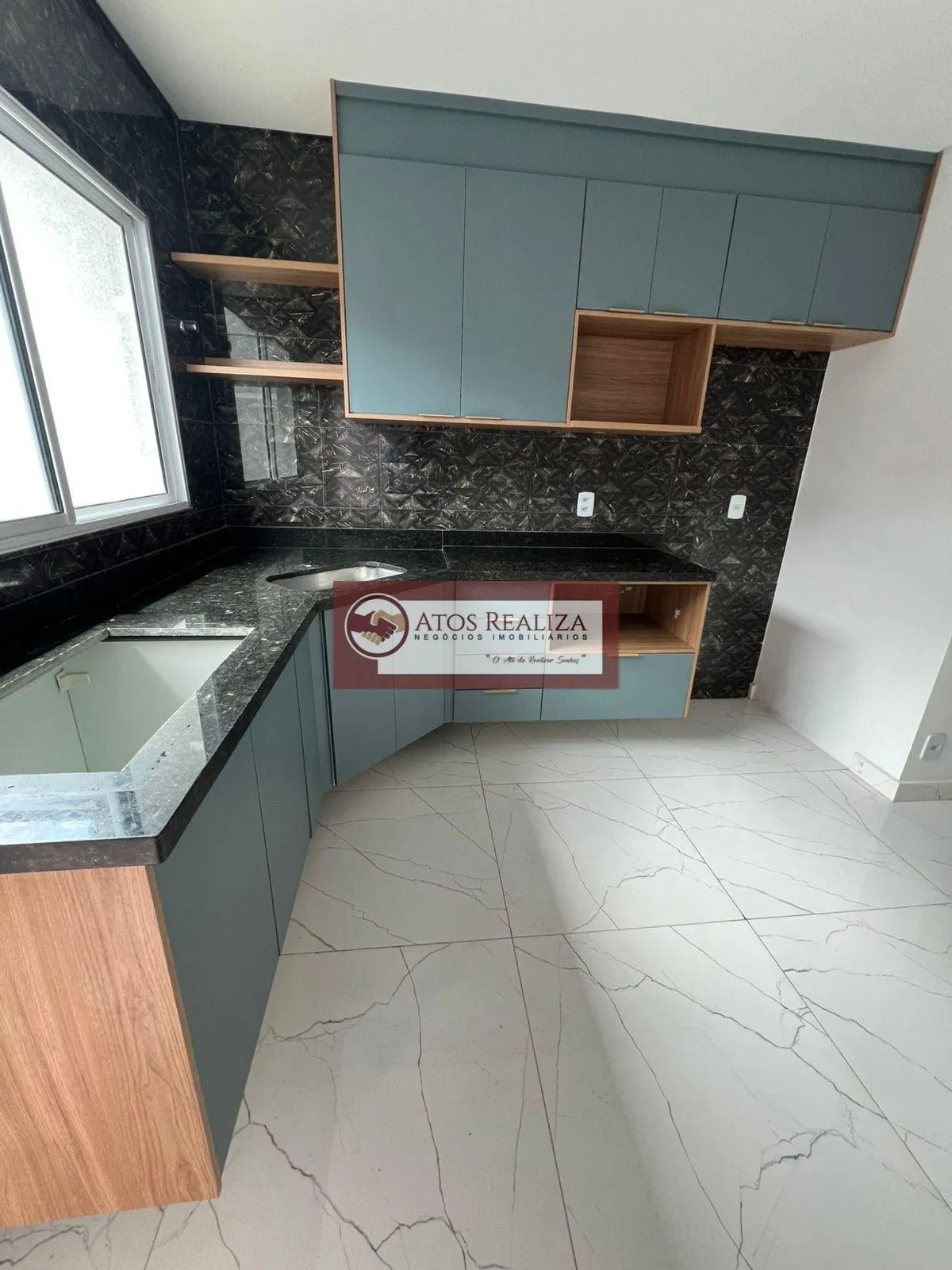 Imagem Sobrado à Venda em Interlagos SP, 3 Dorms, 110m², R$590mil