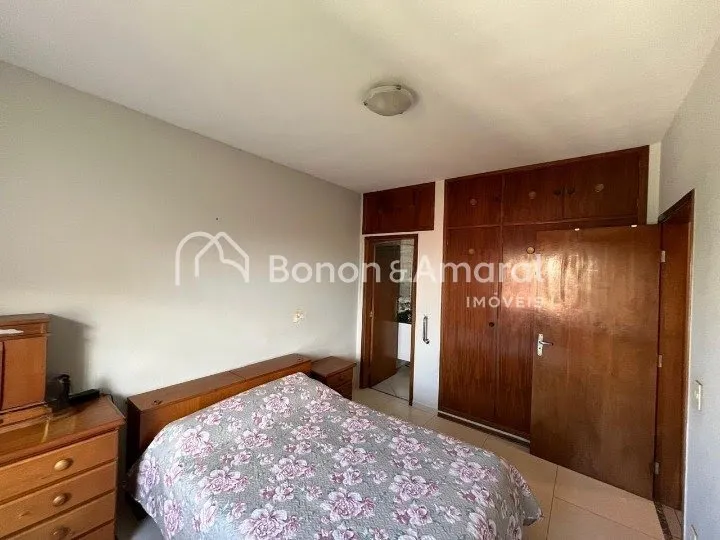 Imagem Casa assobradada à venda com 4 quartos no Jardim Nova Europa, Campinas