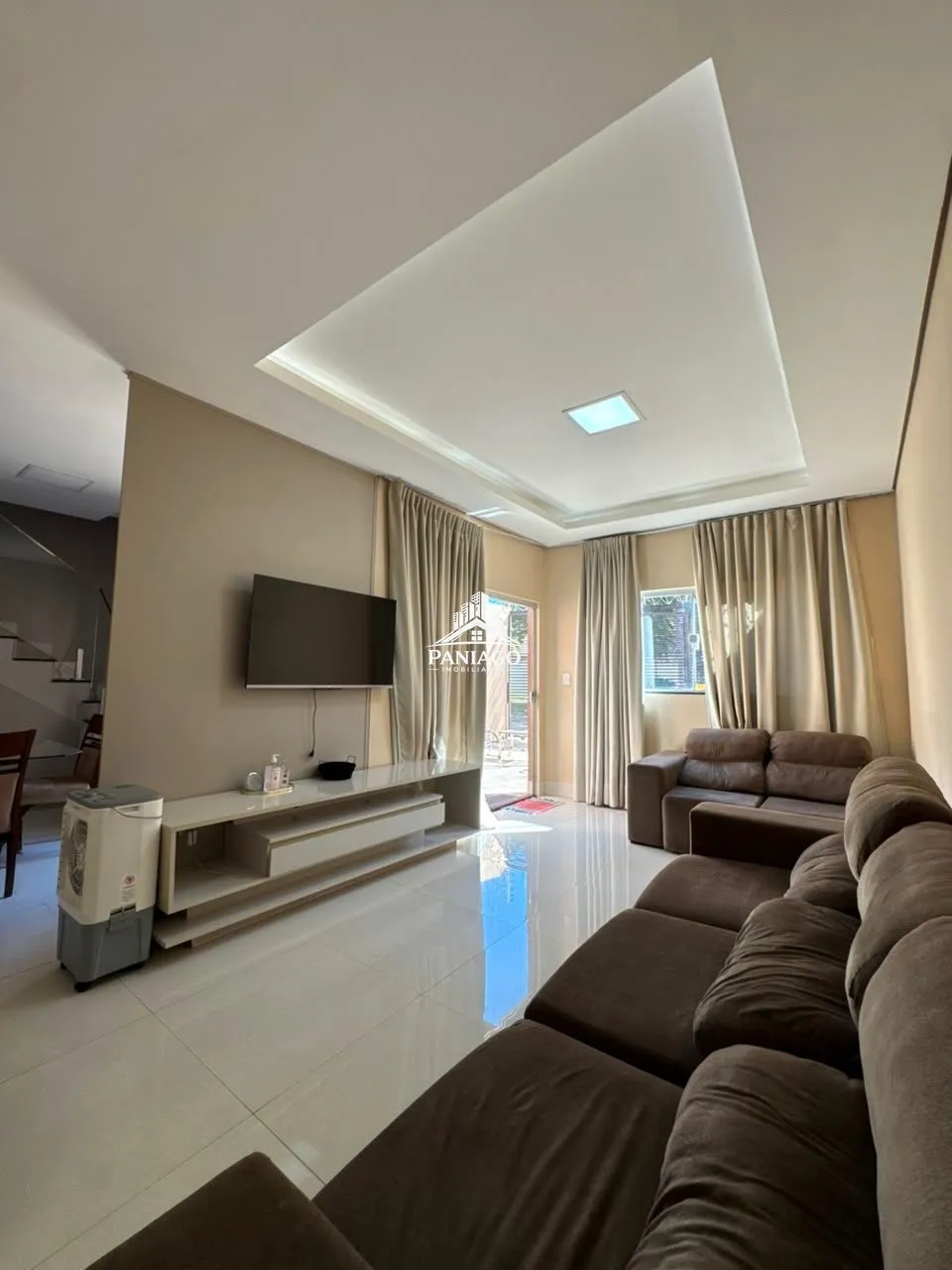 Imagem Sobrado de Alto Padrão com 3 Quartos, Piscina e Espaço Gourmet