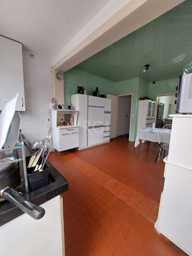 Imagem Casa para Venda - 184m², 3 dormitórios, sendo 1 suites, 4 vagas - Cristal