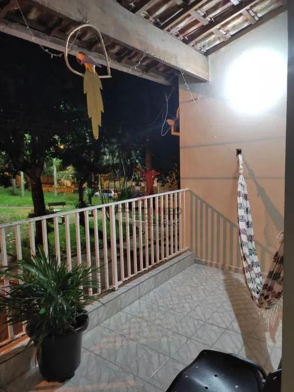 Imagem Casa com 5 Quartos , garagem, sacada e quintal, no Bairro Pedregulho. Guaratinguetá