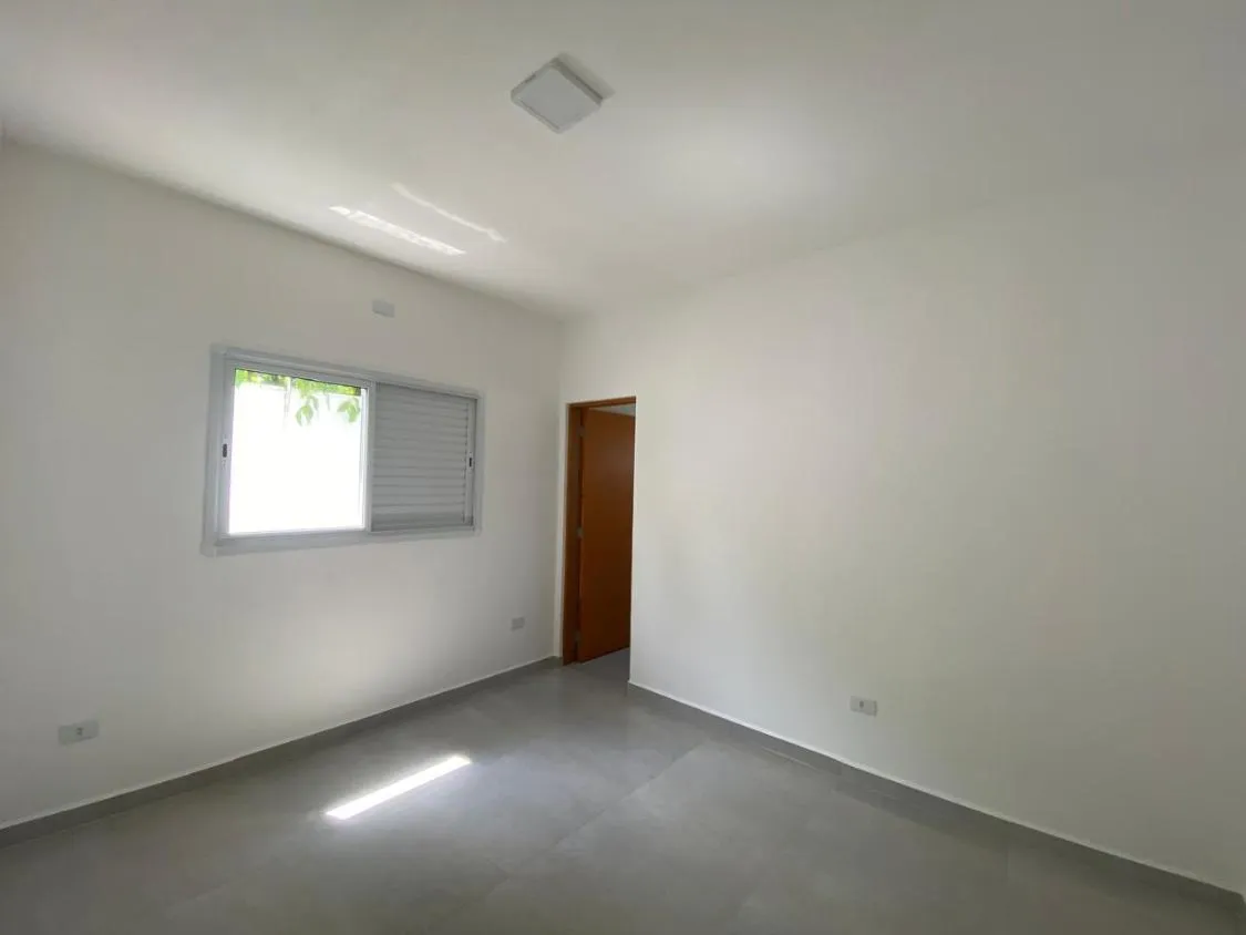 Imagem LINDA CASA COM PISCINA A VENDA NO JD SÃO FERNANDO