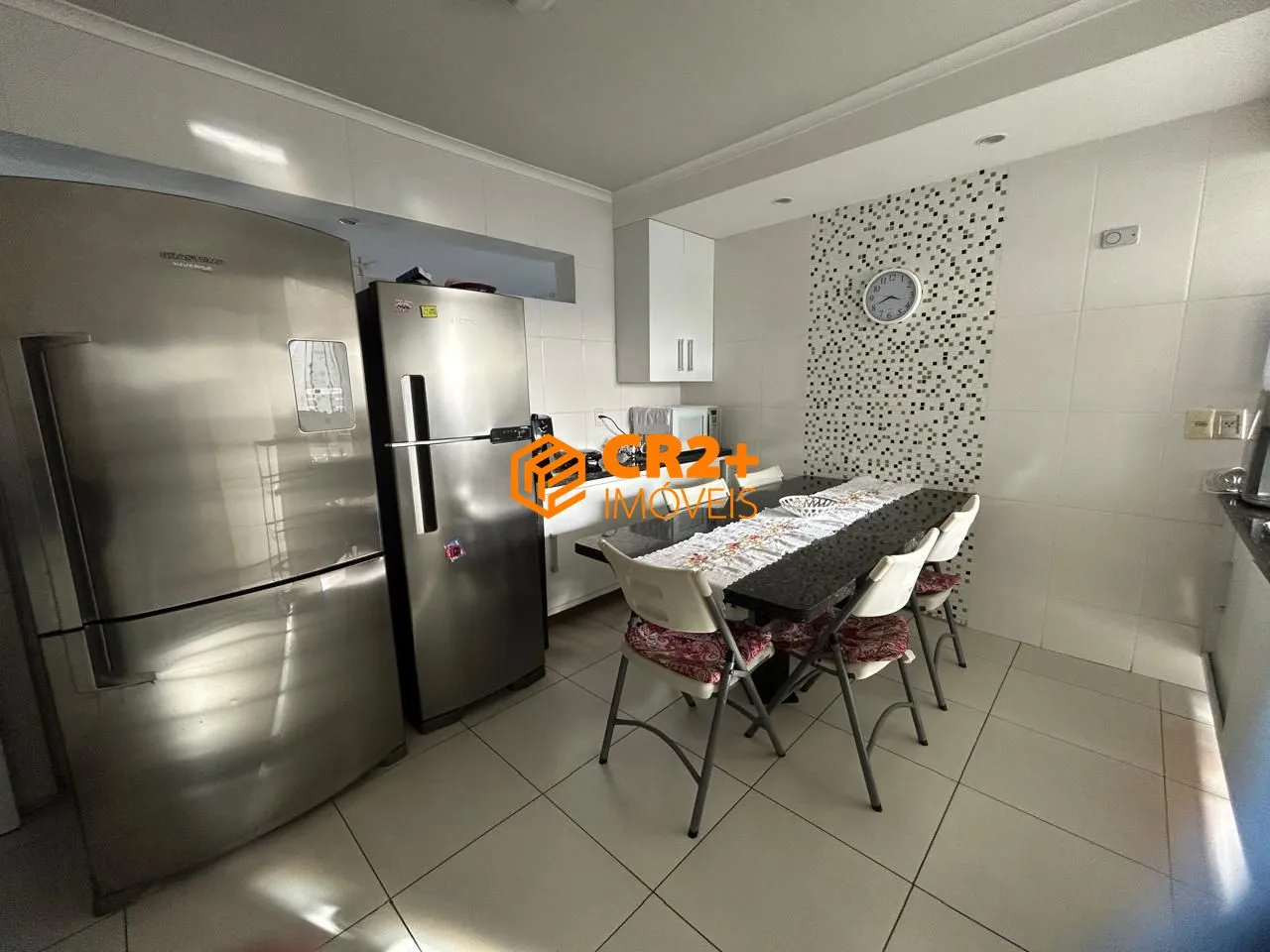 Imagem Apartamento à venda com 185m² , 4 quartos sendo 2 suítes no Espinheiro.