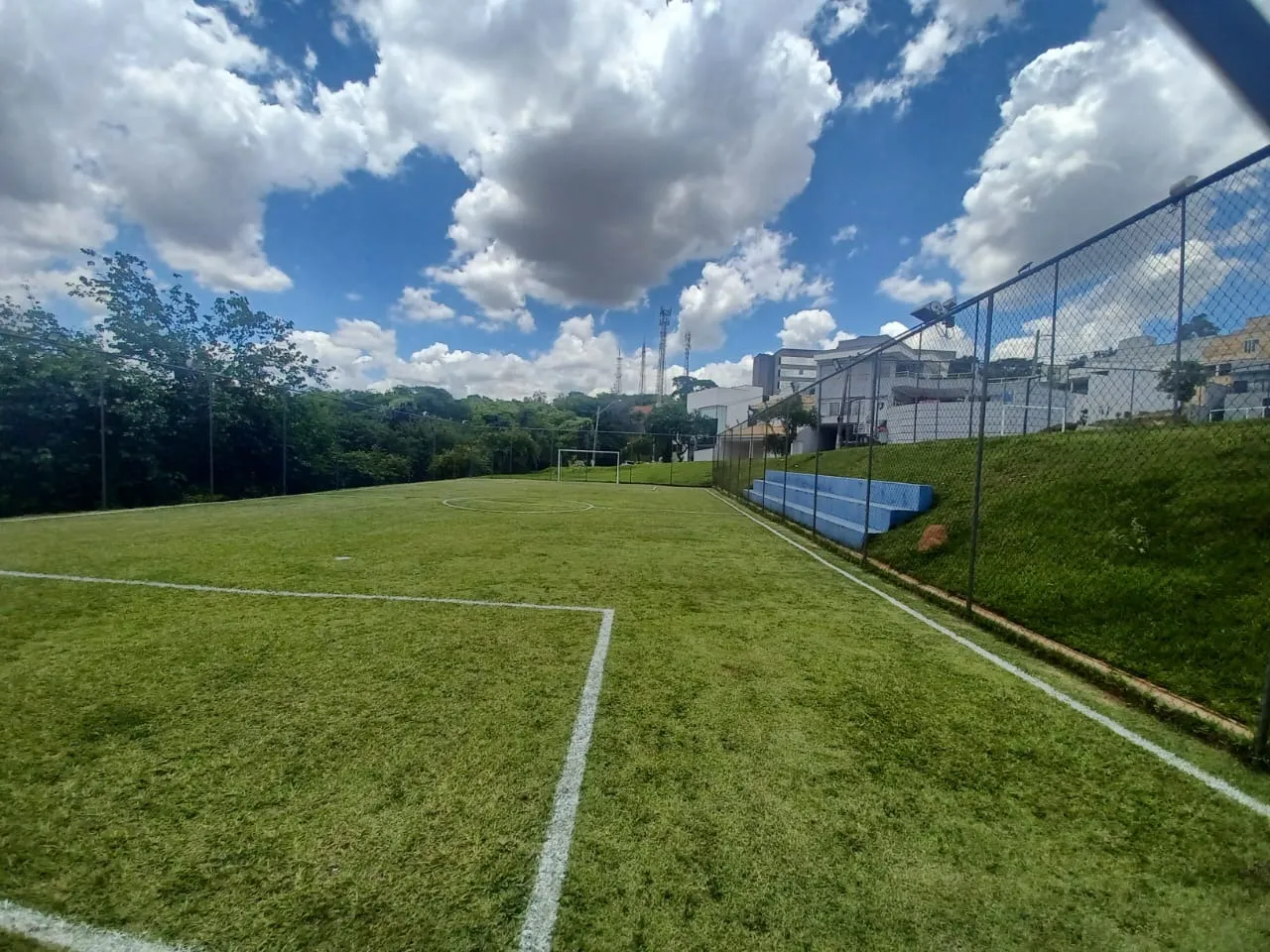 Imagem Impressionante casa térrea de 400m² com 5 dormitórios no Terras de São Lucas