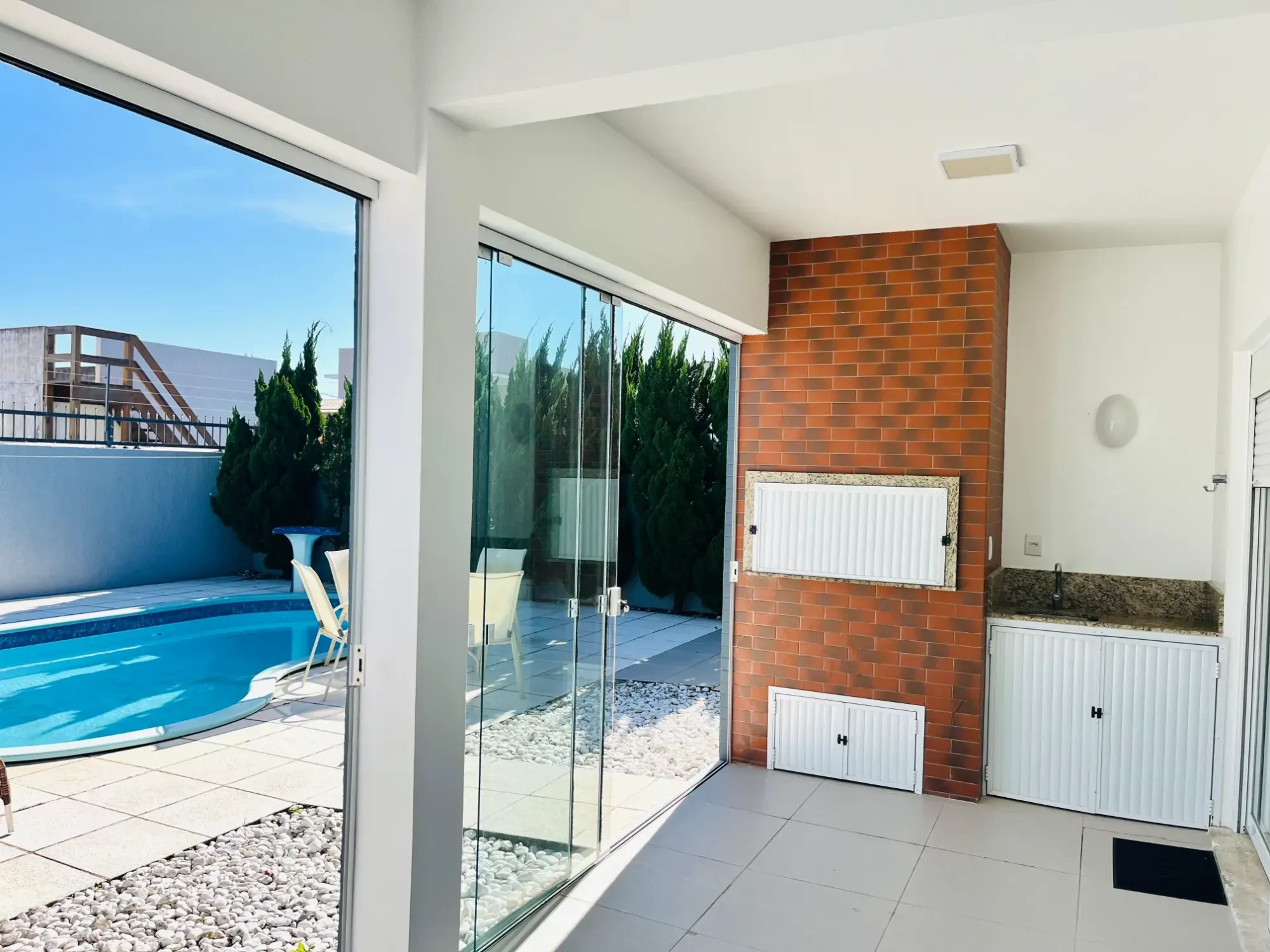 Imagem Sobrado com 4 Quartos à Venda, 200 m² em Posto 5 (Capão Novo) - Capão da Canoa