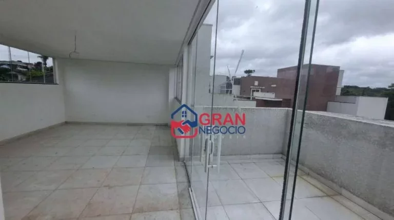Imagem Triplex mobiliado em condomínio fechado alugo