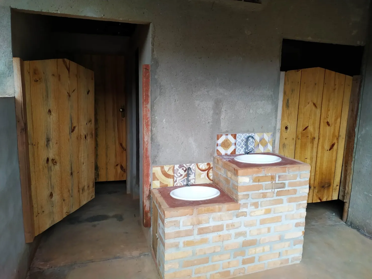 Imagem Chácara à venda 4 Quartos, 1 Suite, 90000M², Zona Rural, Silveiras - SP