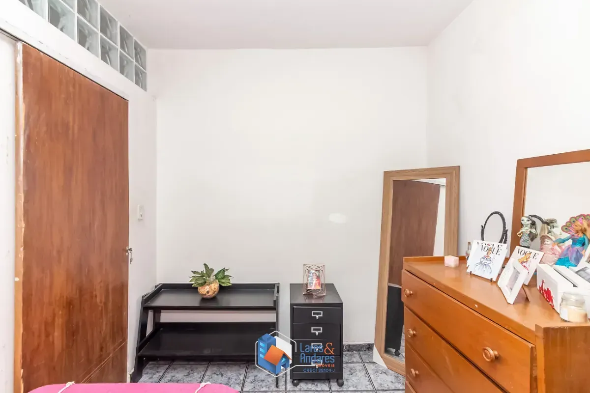 Imagem Conjunto comercial para venda em Parque Taipas, 200m²