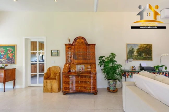 Imagem Casa à venda no condomínio Vila dos Jacarandás na Granja Viana - Batelli Imóveis