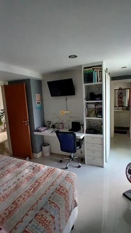 Imagem Cobertura Duplex para Venda em Petrópolis / RJ no bairro Vila Militar