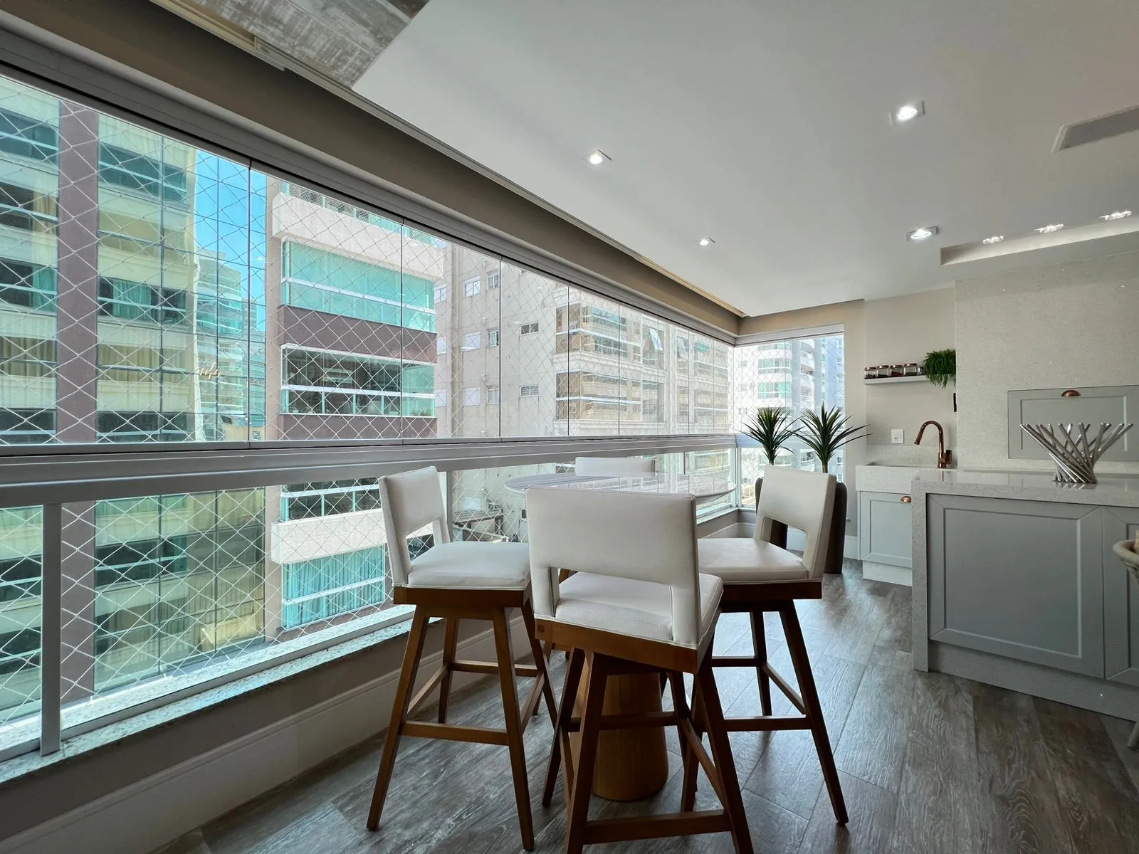 Imagem Apartamento à venda com 130m2 por R$ 2.690.000,00