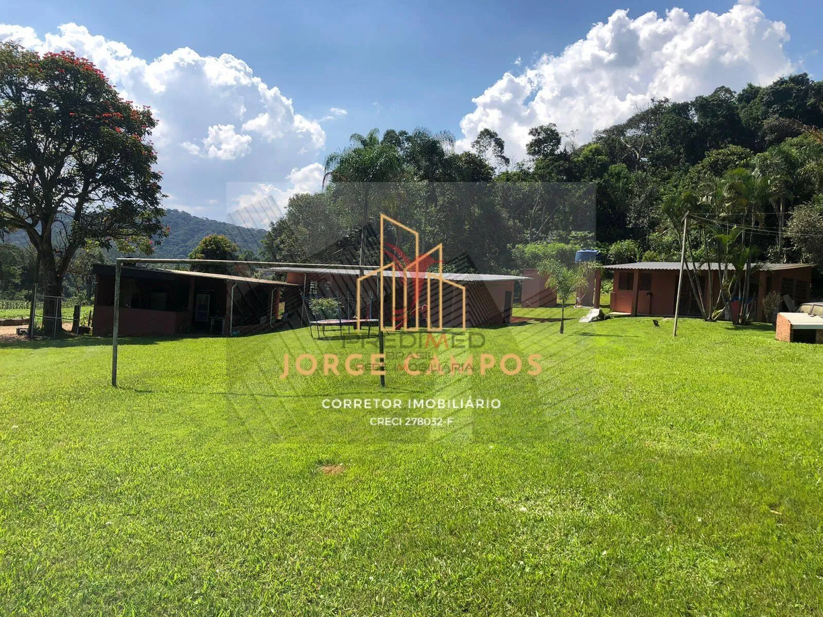 Imagem AR - 24139 - ÁREA À VENDA EM SUZANO / SP com nascente de água potável e energia eléctrica