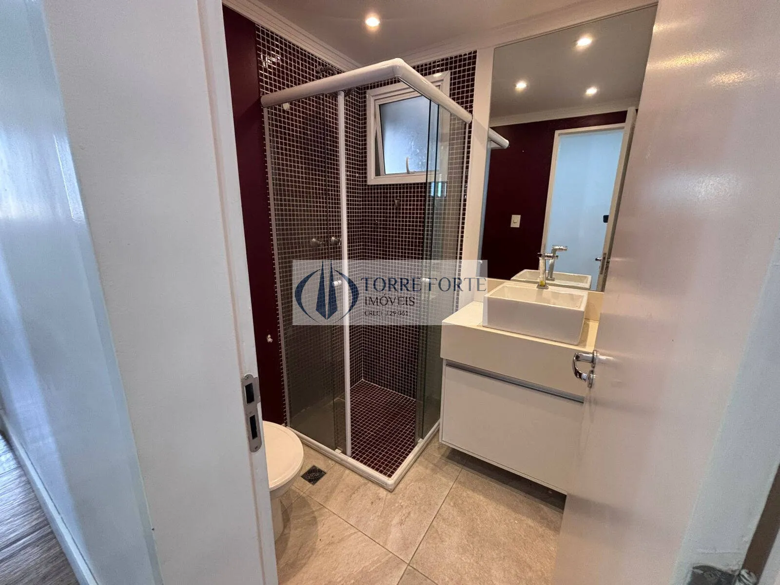 Imagem Excelente apartamento com 70 m² , 3 dormitórios, parcialmente mobiliado