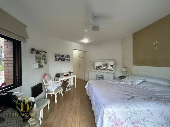 Imagem Apartamento à Venda, com 4 dormitórios e 3 vagas. Pacaembú.