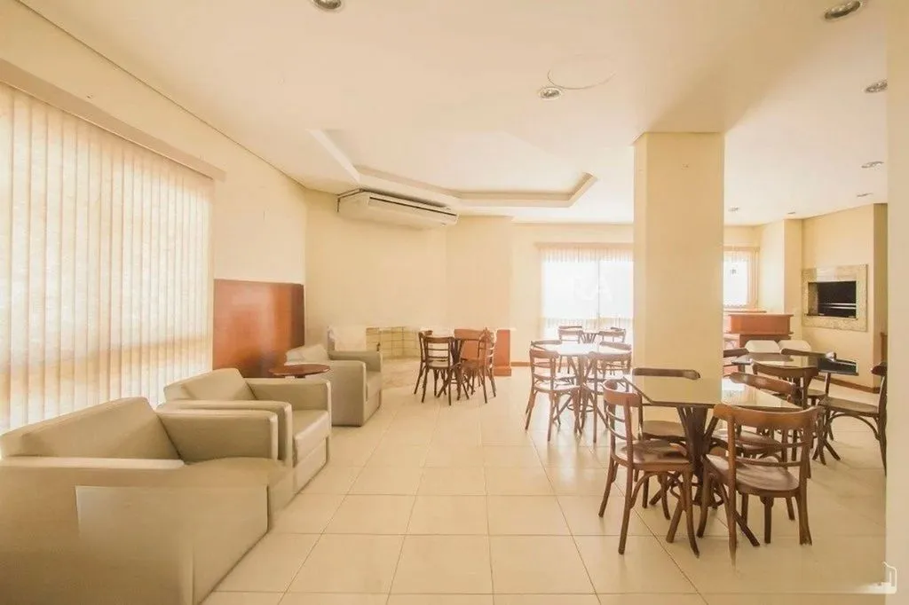 Imagem Apartamento de 3 dormitórios à venda no Bairro Jardim Sabará - Porto Alegre
