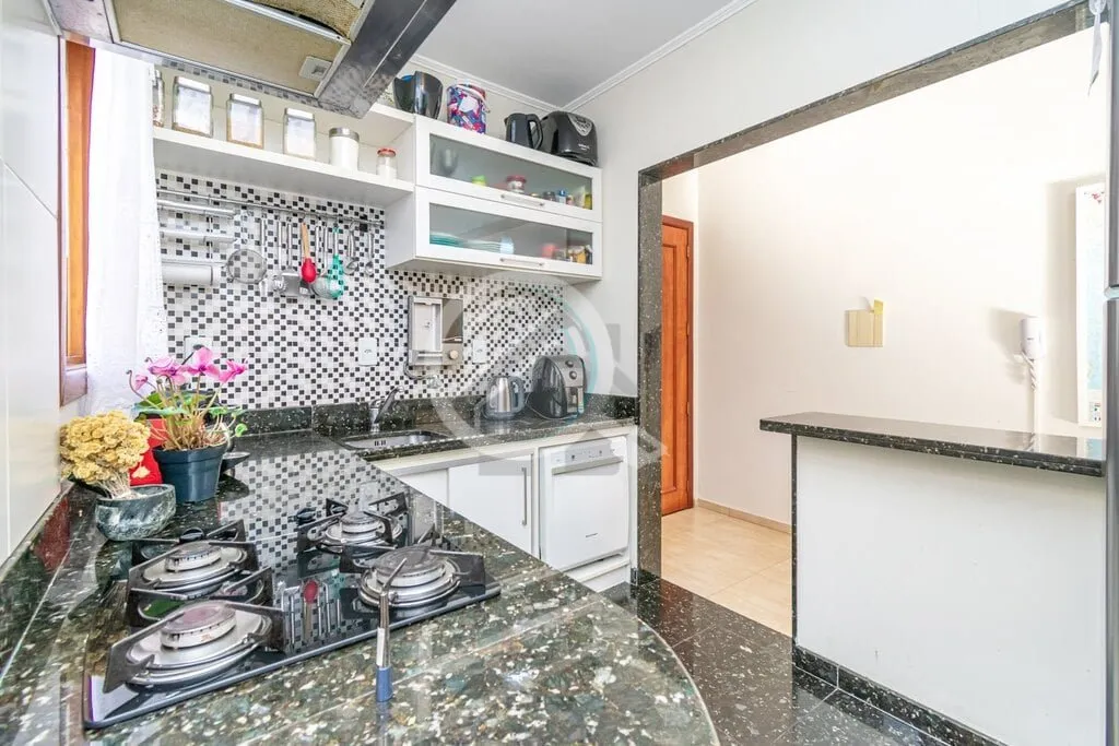 Imagem Cobertura Duplex localizada a 350m da Praça da Encol, no primeiro pavimento possui sala de estar co...