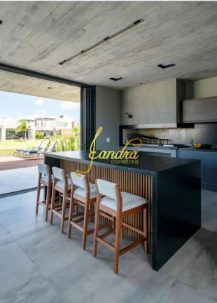 Imagem Sobrado condominio fechado, com 04 suites mobiliado