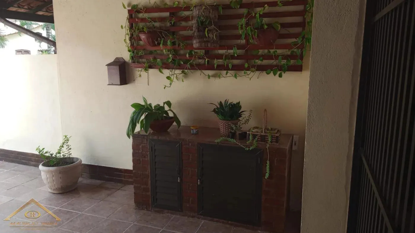 Imagem Casa em Condomínio para Venda em Cabo Frio / RJ no bairro Braga