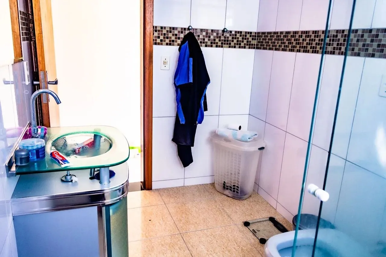 Imagem Casa à venda em Sorocaba-SP, Jardim São Guilherme: 3 quartos, 1 suíte, 1 sala, 3 banheiros, 2 vagas de garagem, 130m².