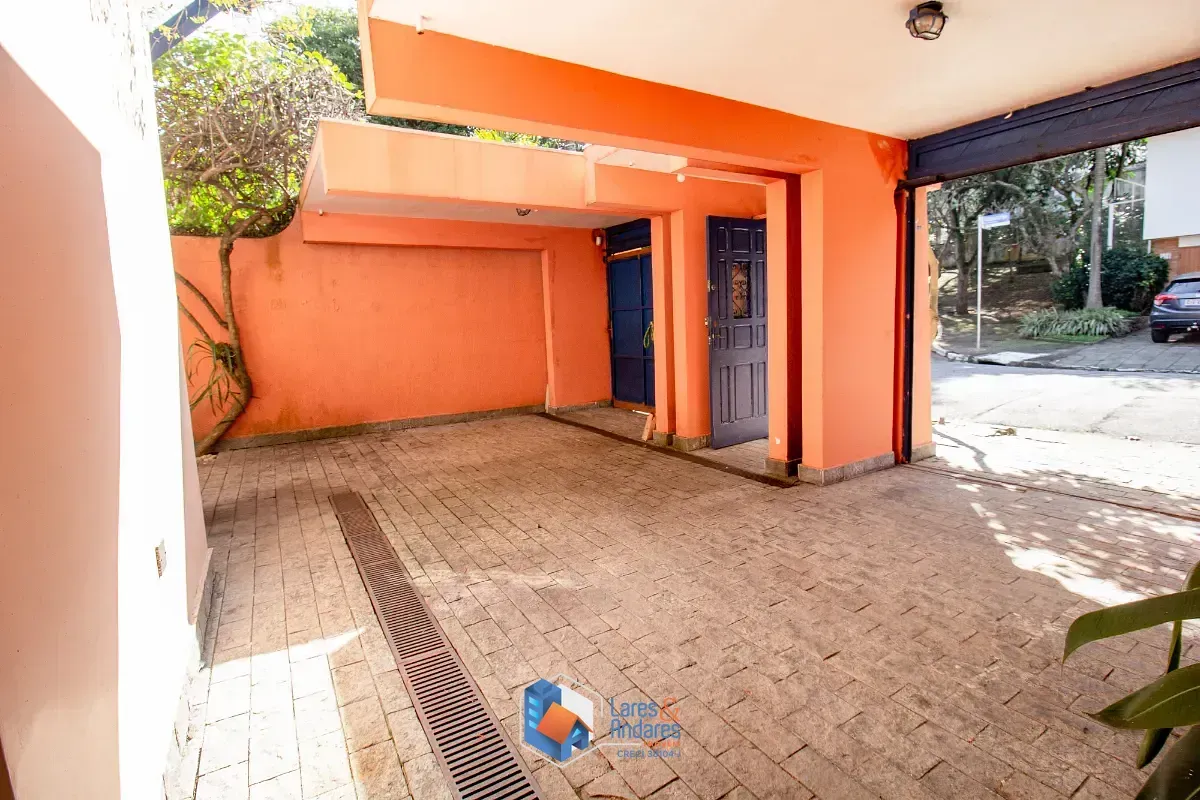 Imagem Sobrado para venda em Sumaré com 3 quartos, sendo 3 suítes, 280m²
