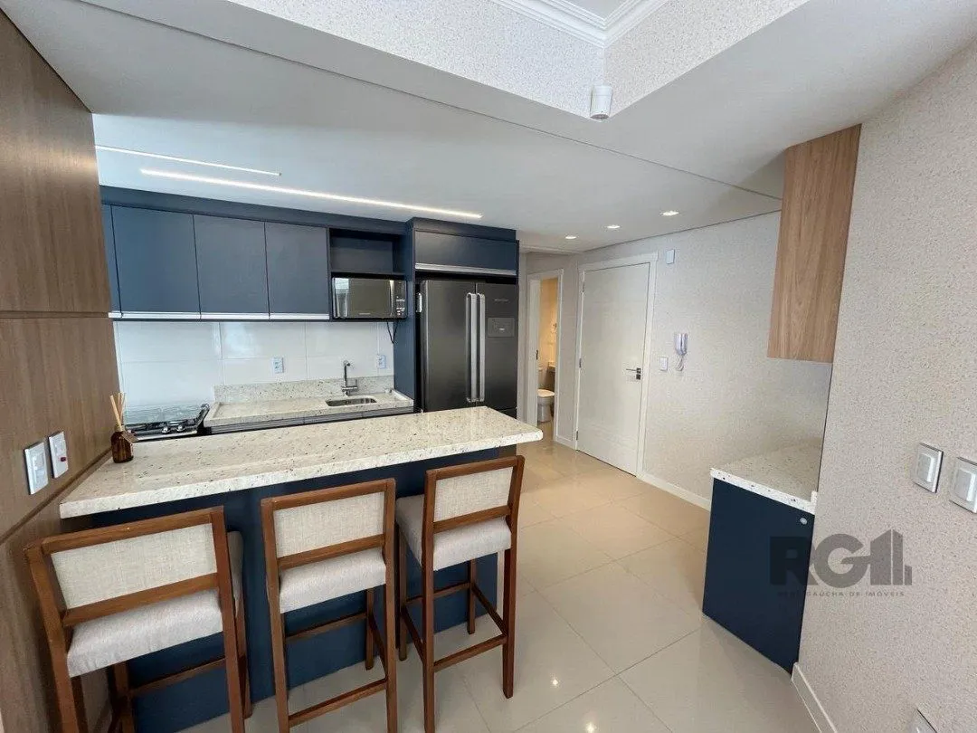 Imagem Apartamento com 2 dormitórios, sendo uma suíte, em empreendimento diferenciado em Capão da Canoa, no bairro Navegantes, próximo à divisa de Atlântida