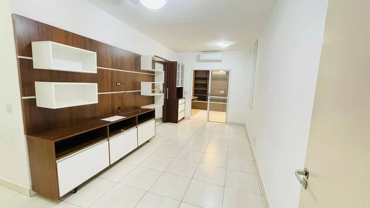 Foto do imóvel Casa 3 quartos suíte Condomínio residencial Mônaco em Rodovia Emanuel Pinheiro