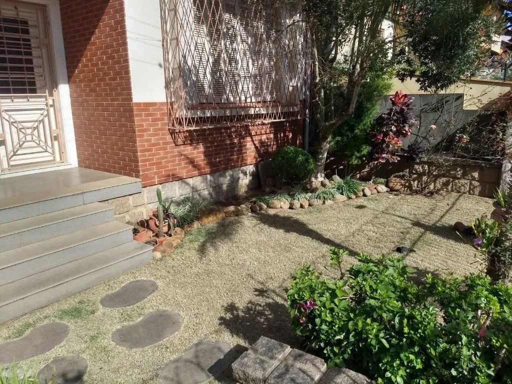 Imagem Casa de 168m² - 3 dormitórios, 3 vagas no bairro Nonoai