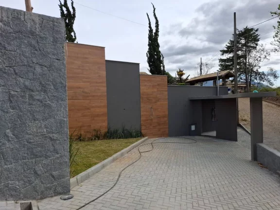 Imagem Excelente casa a venda em Nova Friburgo.