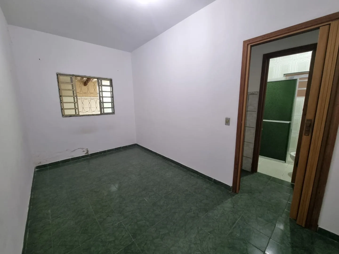 Imagem Casa à venda 2 Quartos, 2 Vagas, 140M², Marieta Azeredo, Pindamonhangaba - SP