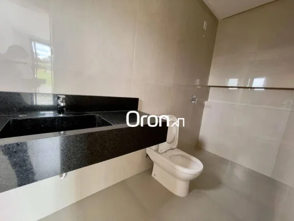 Imagem Sobrado com 4 dormitórios à venda, 230 m² por R$ 1.590.000,00 - Jardins Barcelona - Senador Canedo/GO