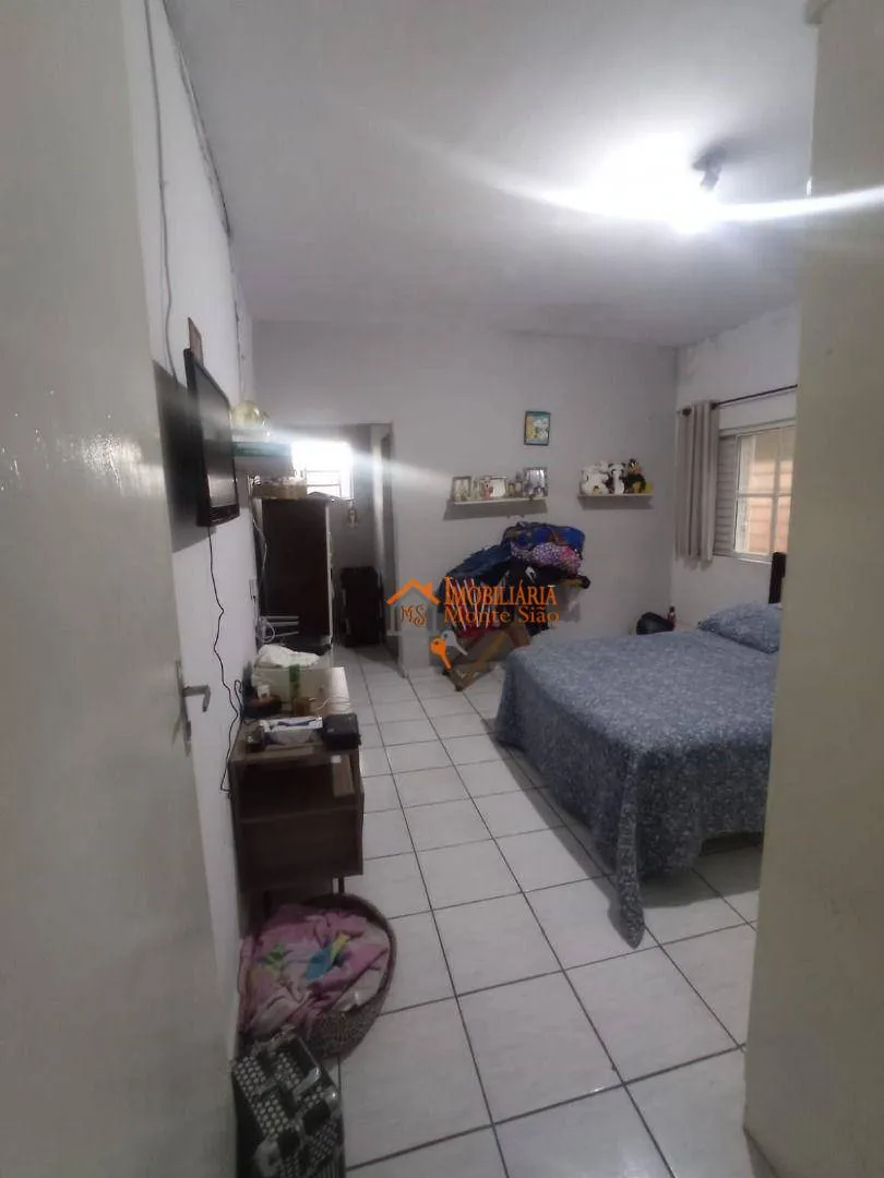 Imagem Casa com 2 dormitórios à venda, 200 m² por R$ 350.000,00 - Cidade Soberana - Guarulhos/SP