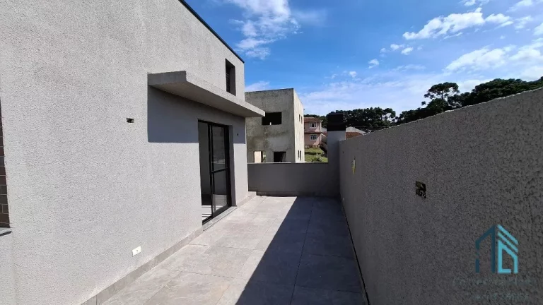Imagem Sobrado novo, 02 suítes, terraço aberto e ático no Santa Cândida em Curitiba PR