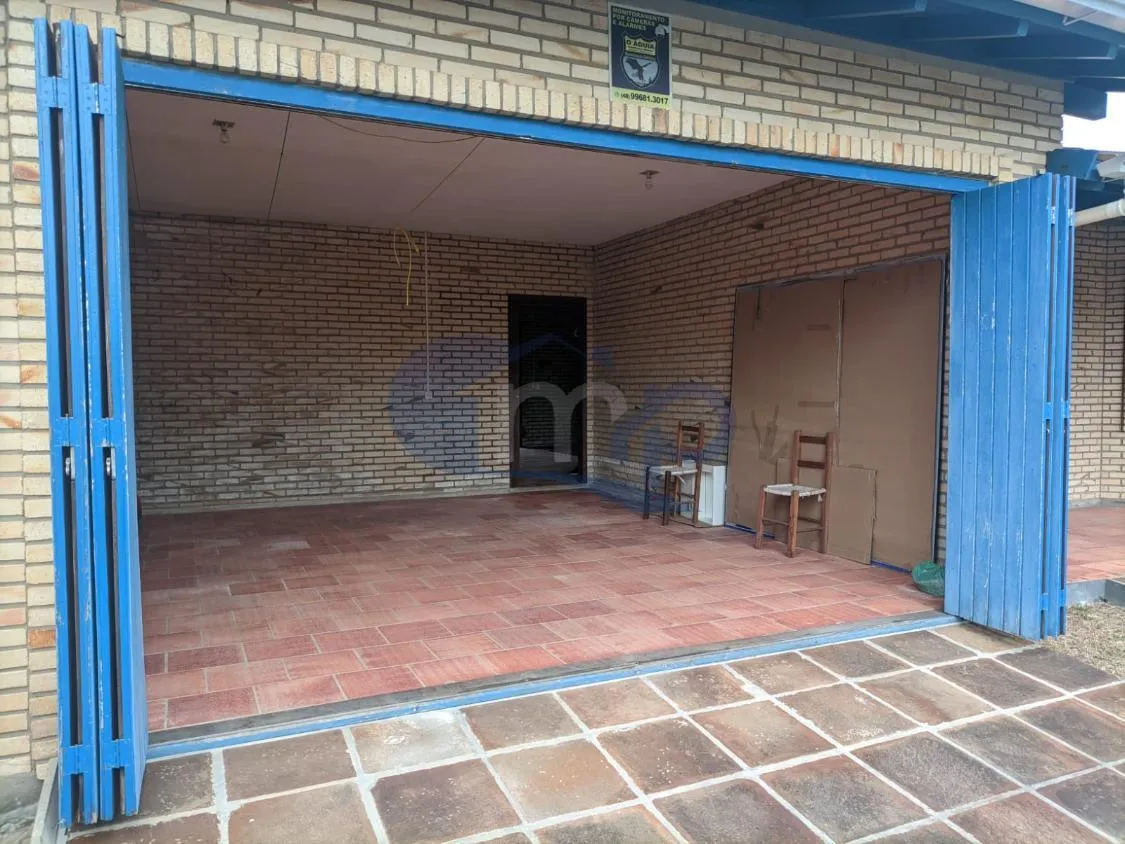 Imagem Casa á venda com 3 dormitórios na Bela Torres em Passo de Torres/SC