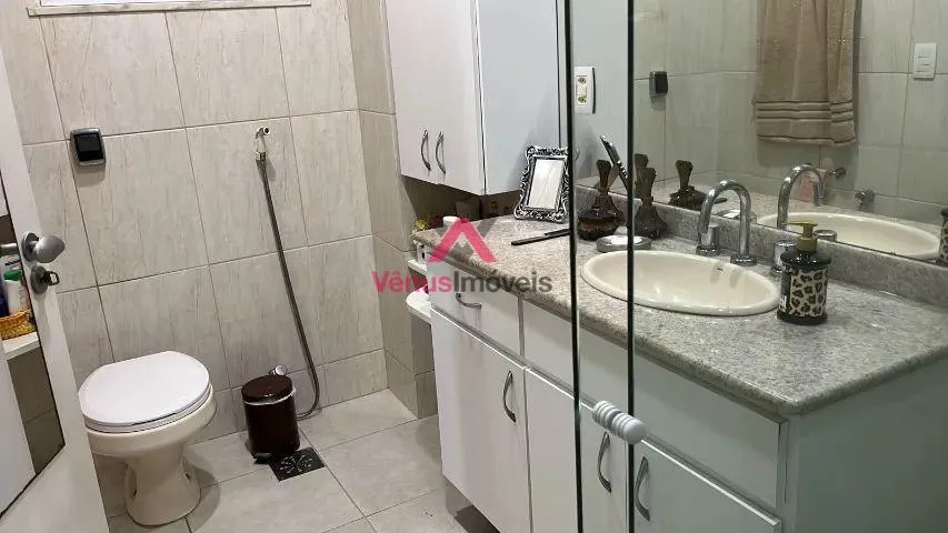 Imagem Casa em Condomínio para Venda em Rio de Janeiro, Barra da Tijuca, 5 dormitórios, 2 suítes, 5 banheiros, 3 vagas