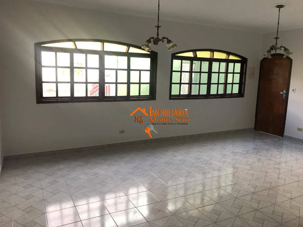 Imagem Sobrado com 3 dormitórios à venda, 254 m² por R$ 650.000,00 - Jardim Santa Cecília - Guarulhos/SP
