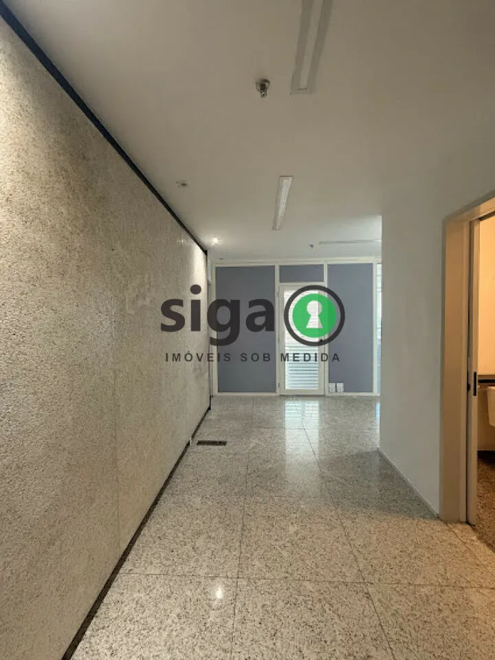 Imagem Sala Comercial de 212m² com 8 Vagas no Edifício Francisco Mellão.