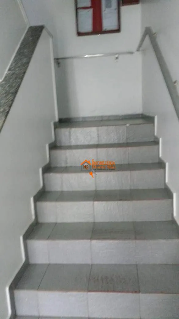 Imagem Apartamento com 2 dormitórios à venda, 53 m² por R$ 200.000,00 - Jardim Valéria - Guarulhos/SP