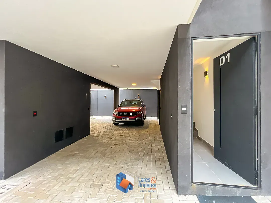 Imagem Casa no condomínio Casa Cube para venda com 2 quartos, sendo 2 suítes, 180m²