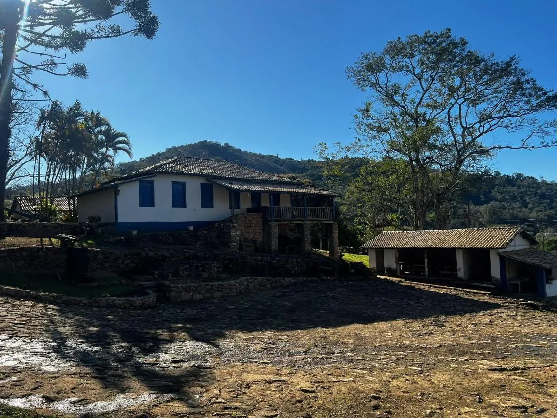 Imagem Excelente fazendinha à venda em Carmópolis de Minas, com área total de 54 HECTARES