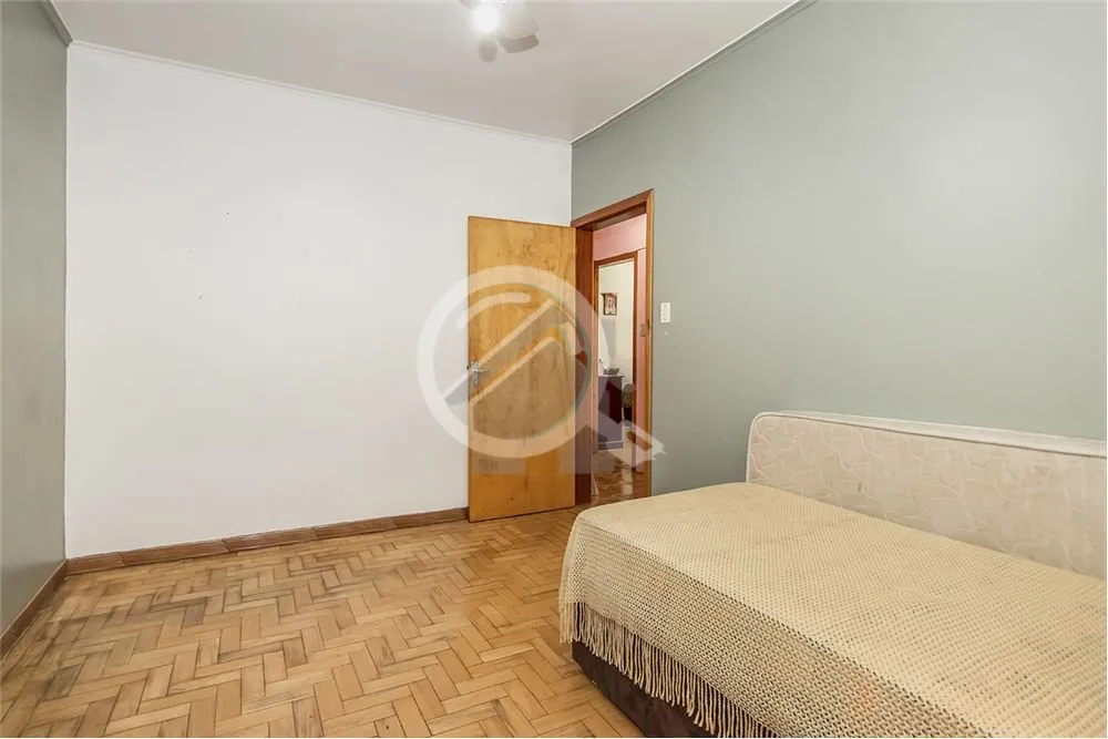 Imagem Apartamento três dormitórios, 2 banheiros com 87m², com espaçoso pátio , apt. reformado, com bo...