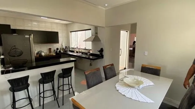 Imagem Sobrado com Salão Comercial no Jardim Santa Cecília.