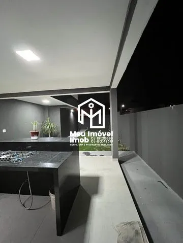 Imagem Casa 3 Quartos 3 Suítes 2 Vagas 300m² STR de Mansões Guará 2