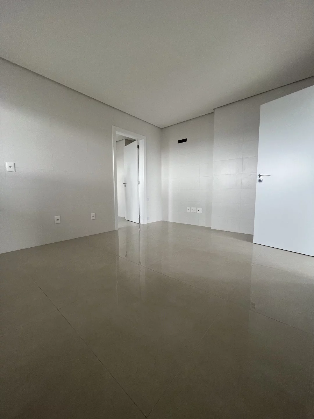 Imagem Apartamento 3 quartos sendo 3 suítes para venda no bairro Nossa Senhora de Lourdes em Caxias do Sul