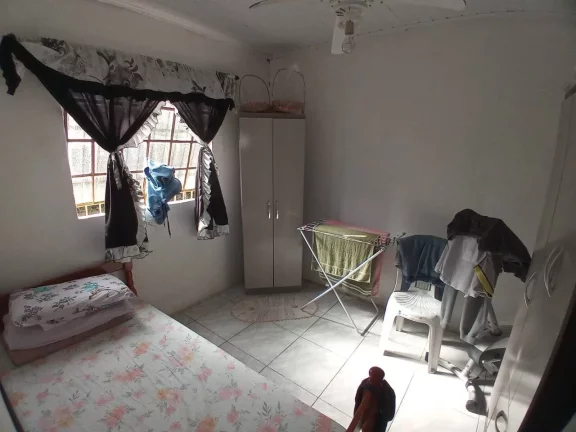 Imagem BAIXAMOS!!! Belo Sítio com 10.000m², Casa, Galpão, baias, açudes, piscina
