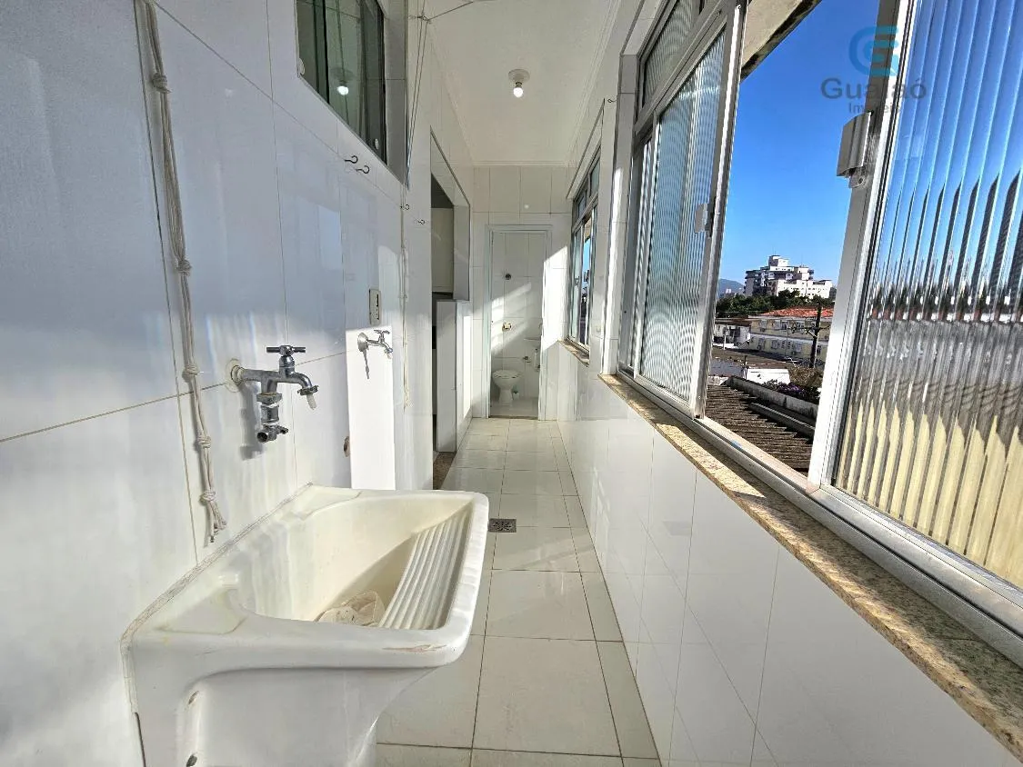 Imagem Vendo Amplo Apartamento Reformado, 03 dormitórios, Boqueirão, Santos