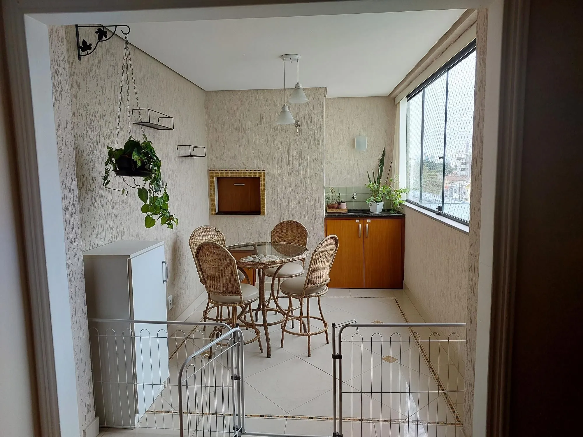 Imagem Apartamento com 2 dormitórios no Bairro Partenon