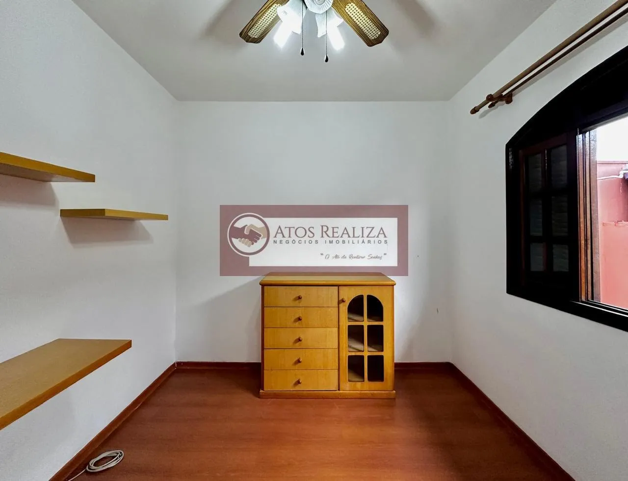 Imagem Sobrado à Venda em Jardim dos Lagos SP, 3 Dorms, 192m²