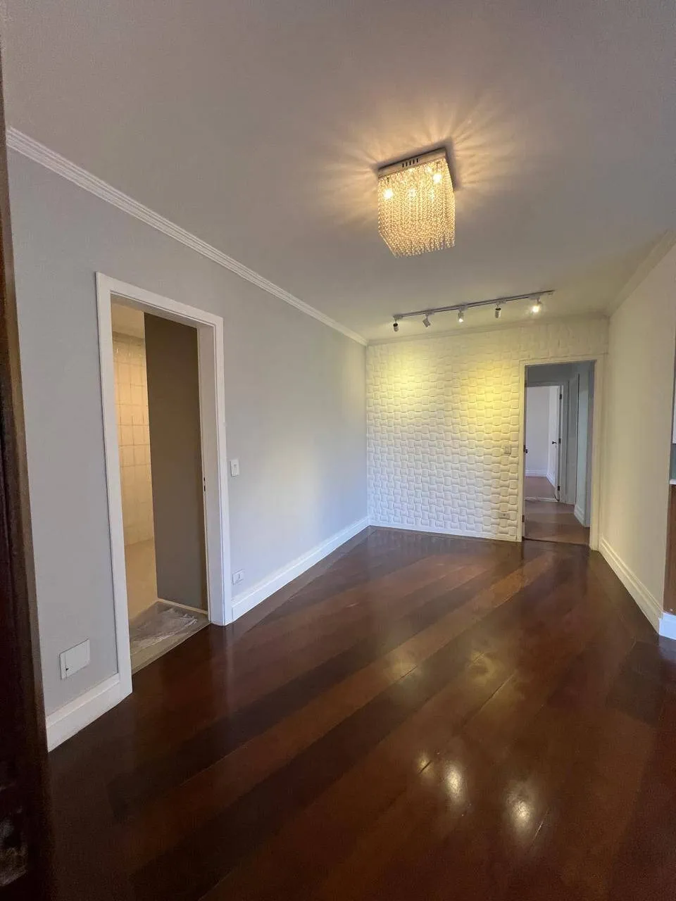 Imagem Oportunidade: Apartamento no Centro de Alphaville, Barueri - SP