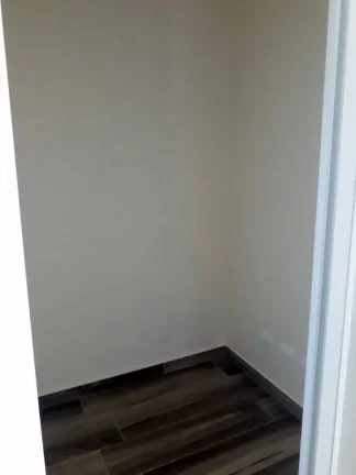Imagem CASA ASSOBRADADA EM CONDOMIINIO COM SEGURANÇA 24 HS